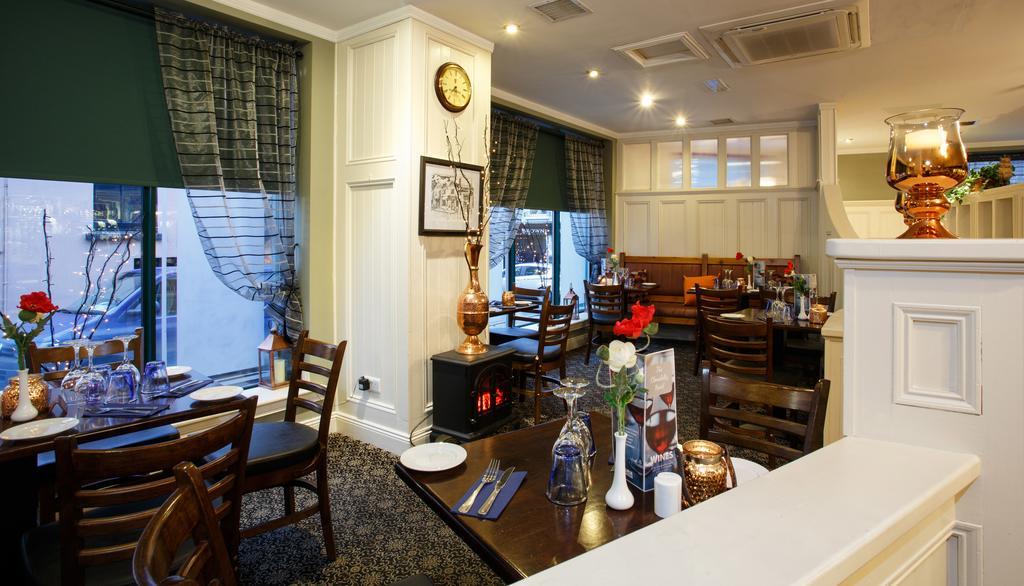 The Clonakilty Hotel מראה חיצוני תמונה