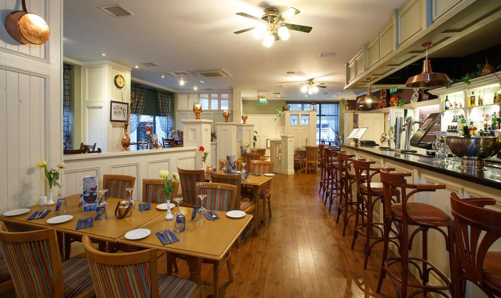 The Clonakilty Hotel מראה חיצוני תמונה