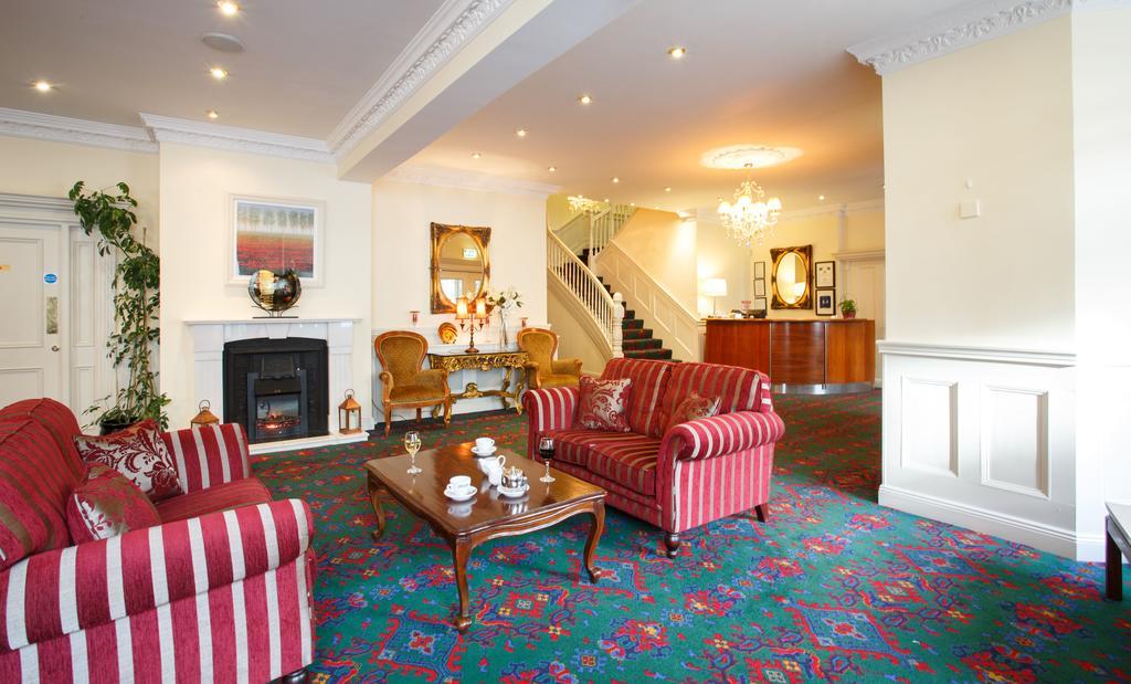 The Clonakilty Hotel מראה חיצוני תמונה