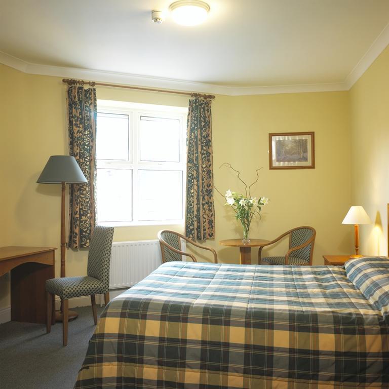 The Clonakilty Hotel מראה חיצוני תמונה