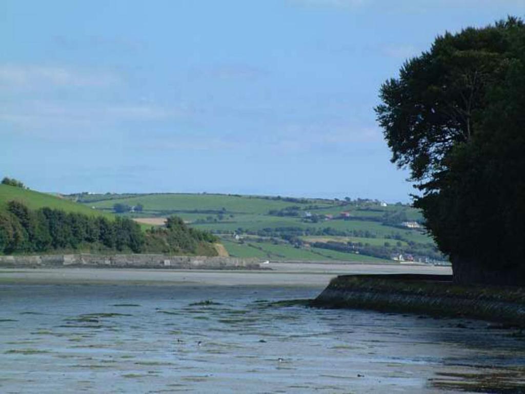 The Clonakilty Hotel מראה חיצוני תמונה